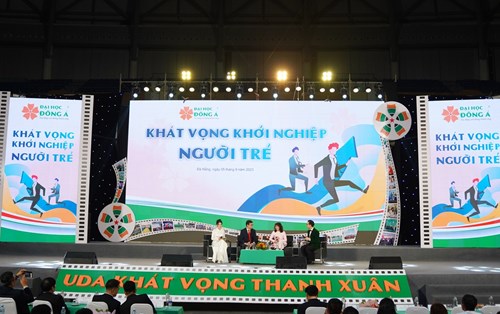 Đại học Đông Á: Lễ khai giảng và khát vọng khởi nghiệp của người trẻ