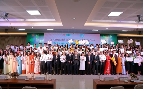 Trường Đại học Đông Á tổ chức Lễ Trao giải cuộc thi Sinh viên Nghiên cứu Khoa học lần thứ 10 đã diễn ra thành công với chủ đề "Ý tưởng mới, quyết tâm cao, thành công lớn". 