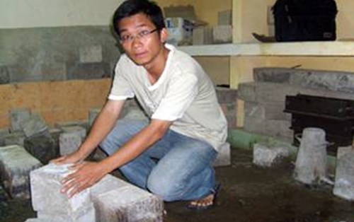 Biến rác thải thành…bê tông 
