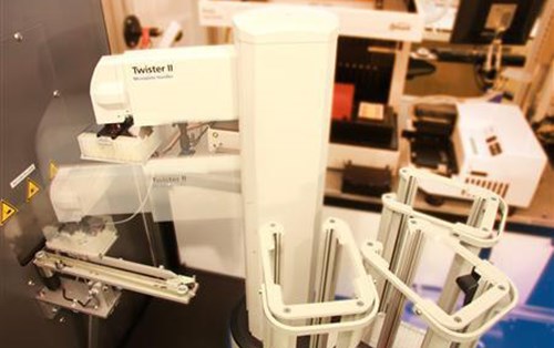 Robot tự nghiên cứu khoa học